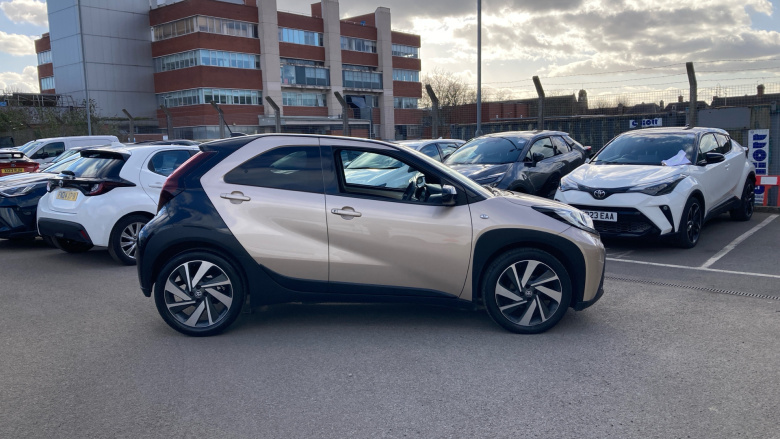 Toyota Aygo X 1.0 VVT-i Edge 5dr Petrol Hatchback